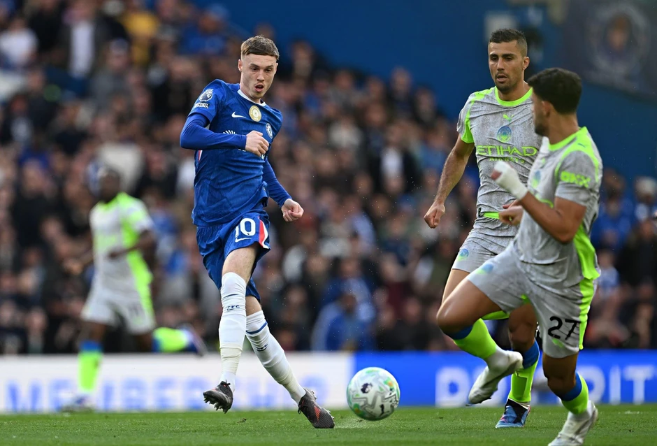 Man City thắng đậm Chelsea, gia tăng áp lực lên Arsenal Man City thắng đậm Chelsea, gia tăng áp lực lên Arsenal