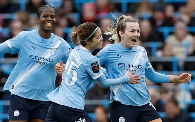 Man City vô địch Premier League nữ sau cú sảy chân của Arsenal Man City vô địch Premier League nữ sau cú sảy chân của Arsenal
