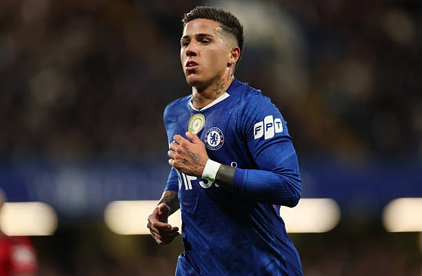 Màn tái xuất đỉnh cao của Enzo phơi bày sự bế tắc ở Chelsea Màn tái xuất đỉnh cao của Enzo phơi bày sự bế tắc ở Chelsea