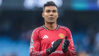 Man United nhận cảnh báo đanh thép vụ Casemiro