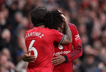 Man Utd đặt cược mùa giải vào hai đôi chân pha lê