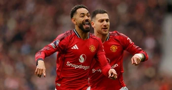 Man Utd thua sốc CLB mới lên hạng trong trận mở màn giải Ngoại hạng Anh