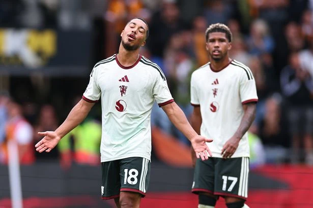Man Utd và màn ra mắt mờ nhạt của bộ đôi tân binh 85 triệu Man Utd và màn ra mắt mờ nhạt của bộ đôi tân binh 85 triệu