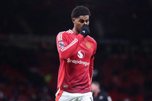 Man Utd vẫn đang trả giá vì những sai lầm cũ Man Utd vẫn đang trả giá vì những sai lầm cũ