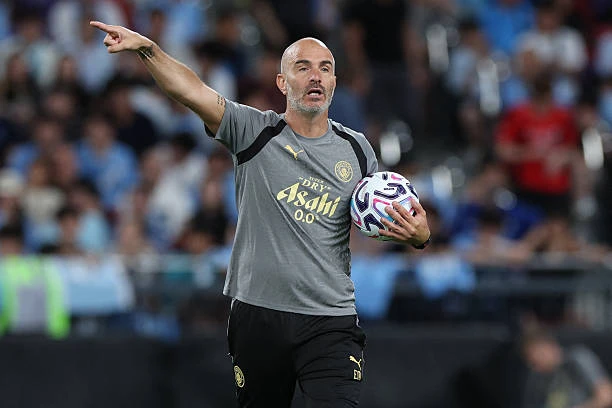 Maresca và nhiệm vụ thoát khỏi cái bóng của Pep tại Man City Maresca và nhiệm vụ thoát khỏi cái bóng của Pep tại Man City