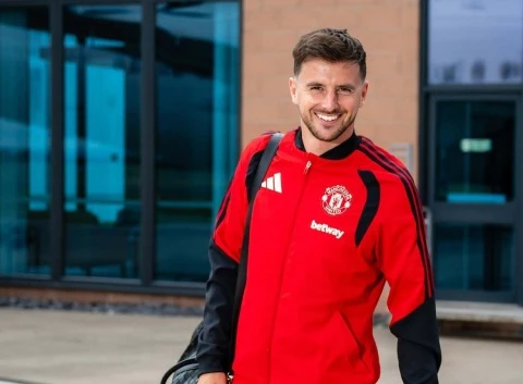 Mason Mount dính chấn thương, Carrick trấn an NHM MU Mason Mount dính chấn thương, Carrick trấn an NHM MU