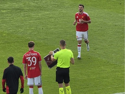 Mason Mount dính chấn thương, Carrick trấn an NHM MU Mason Mount dính chấn thương, Carrick trấn an NHM MU