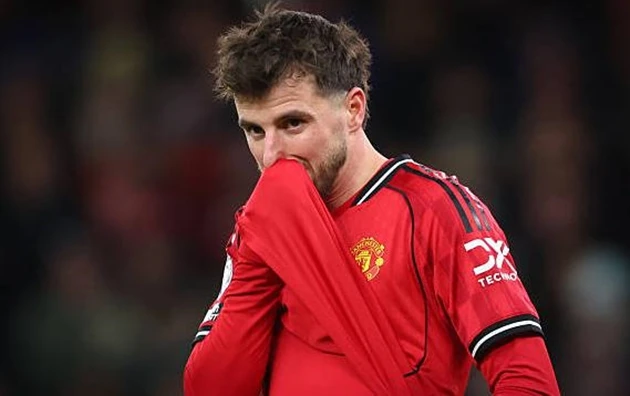 Mason Mount đối mặt bóng ma quá khứ tại Chelsea Mason Mount đối mặt bóng ma quá khứ tại Chelsea
