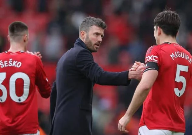 Mất Martinez, MU đứng ngồi không yên chờ phán quyết vụ Maguire