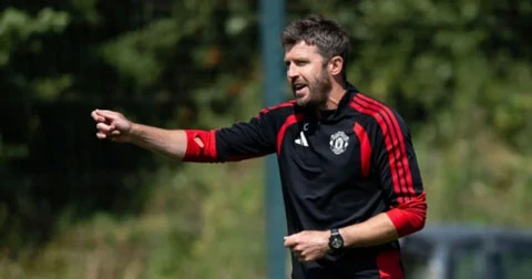 Michael Carrick đưa ra nhận định táo bạo về tham vọng vô địch của MU Michael Carrick đưa ra nhận định táo bạo về tham vọng vô địch của MU