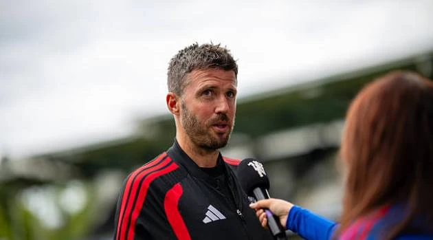 Michael Carrick phấn khích trước màn trình diễn của dàn sao trẻ MU Michael Carrick phấn khích trước màn trình diễn của dàn sao trẻ MU