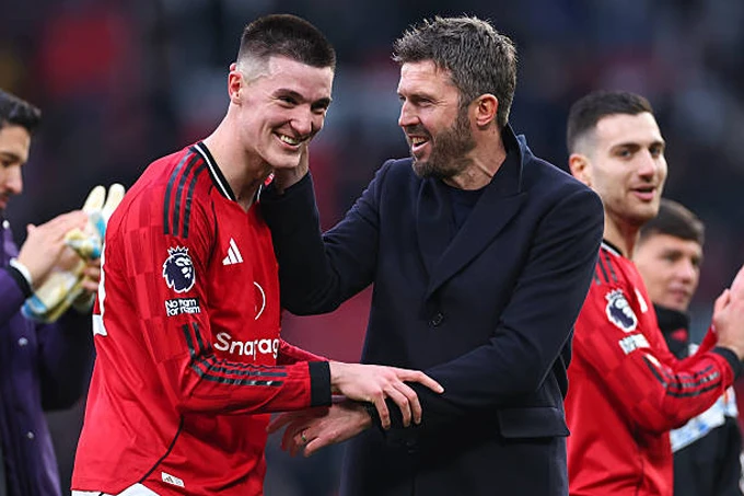 Michael Carrick thực hiện 3 sự thay đổi lớn cho MU trước Leeds Michael Carrick thực hiện 3 sự thay đổi lớn cho MU trước Leeds