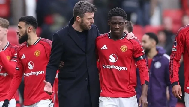 Michael Carrick xứng đáng dẫn dắt MU nhờ thực lực Michael Carrick xứng đáng dẫn dắt MU nhờ thực lực