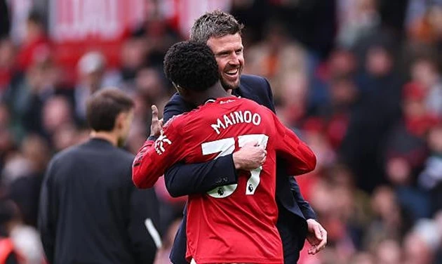 Michael Carrick xứng đáng được MU bổ nhiệm lâu dài Michael Carrick xứng đáng được MU bổ nhiệm lâu dài