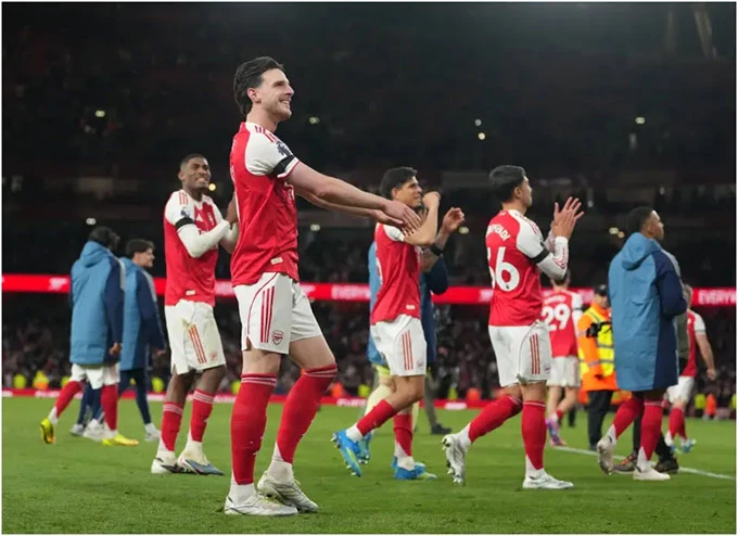 Một 'Siêu Arsenal' xóa bỏ quá khứ, đủ sức cạnh tranh với đội hình bất bại năm 2004 Một 'Siêu Arsenal' xóa bỏ quá khứ, đủ sức cạnh tranh với đội hình bất bại năm 2004