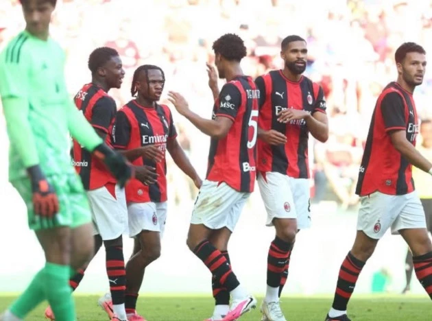 MU đối mặt vô vàn mối lo sau thất bại trước AC Milan MU đối mặt vô vàn mối lo sau thất bại trước AC Milan