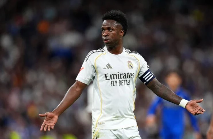 MU phải tránh xa Vinicius để Arsenal ôm quả đắng