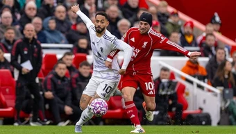 MU và Liverpool còn lại gì sau những ánh hào quang?
