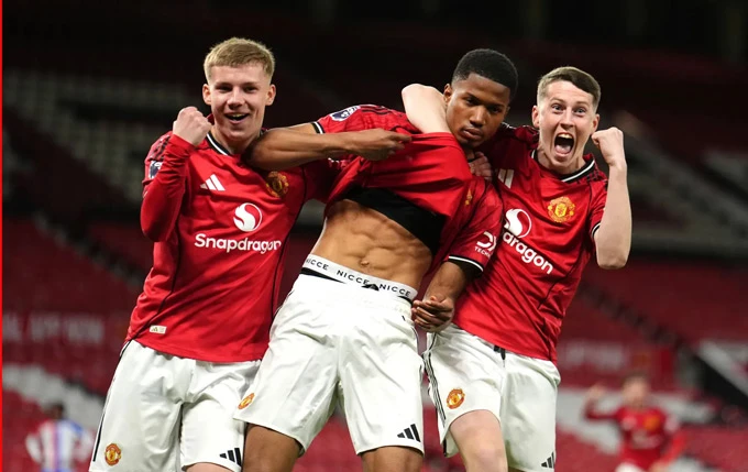 MU vào chung kết FA Youth Cup gặp Man City MU vào chung kết FA Youth Cup gặp Man City