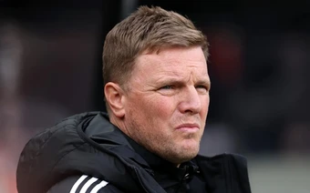 Newcastle cần dứt khoát với tương lai của Eddie Howe
