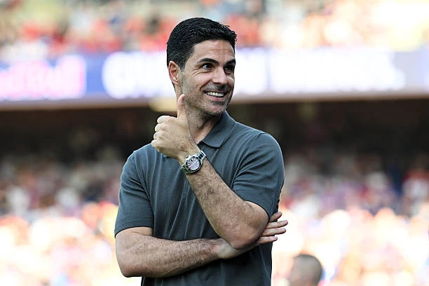 Nghịch lý nhà vô địch Arsenal và sự thực dụng bất đắc dĩ Nghịch lý nhà vô địch Arsenal và sự thực dụng bất đắc dĩ