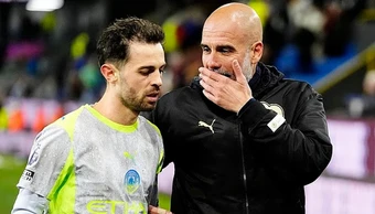Ngôi đầu Ngoại hạng Anh và cái giá đắt của Manchester City
