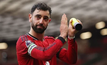 Ngôi đền huyền thoại vẫy gọi Bruno Fernandes tại Old Trafford