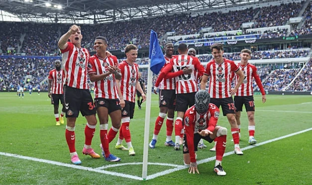 Ngược dòng Everton, Sunderland thắp lại hy vọng dự cúp châu Âu Ngược dòng Everton, Sunderland thắp lại hy vọng dự cúp châu Âu