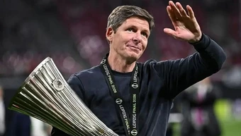 Nottingham Forest đón HLV thứ 5 trong vòng một năm