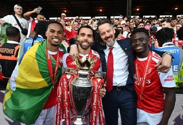 Núi tiền thưởng là bệ phóng cho kỷ nguyên mới của Arsenal Núi tiền thưởng là bệ phóng cho kỷ nguyên mới của Arsenal