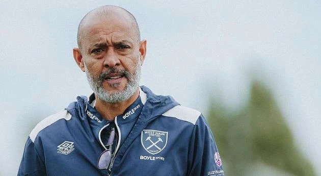 Nuno Santo cần canh bạc tất tay trước Arsenal để cứu West Ham Nuno Santo cần canh bạc tất tay trước Arsenal để cứu West Ham