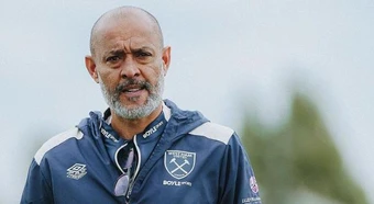 Nuno Santo cần canh bạc tất tay trước Arsenal để cứu West Ham