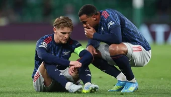 Odegaard báo tin dữ cho Arsenal trước tuần thi đấu quyết định
