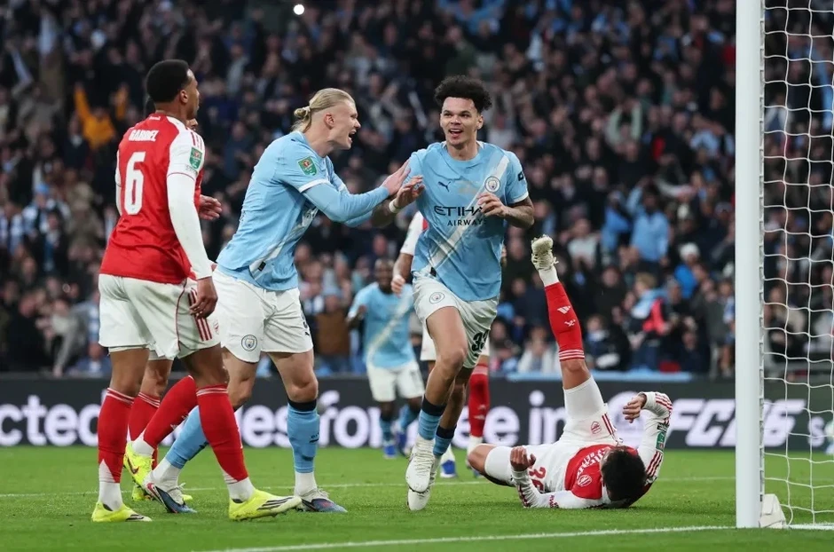 Phản ứng của HLV Pep Guardiola sau khi Man City đánh bại Arsenal Phản ứng của HLV Pep Guardiola sau khi Man City đánh bại Arsenal