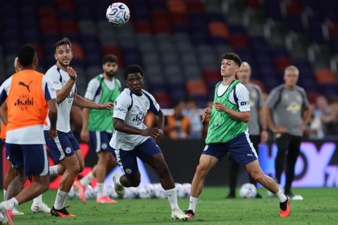 Phil Foden: Từ đỉnh cao đến cuộc chiến sinh tồn Phil Foden: Từ đỉnh cao đến cuộc chiến sinh tồn