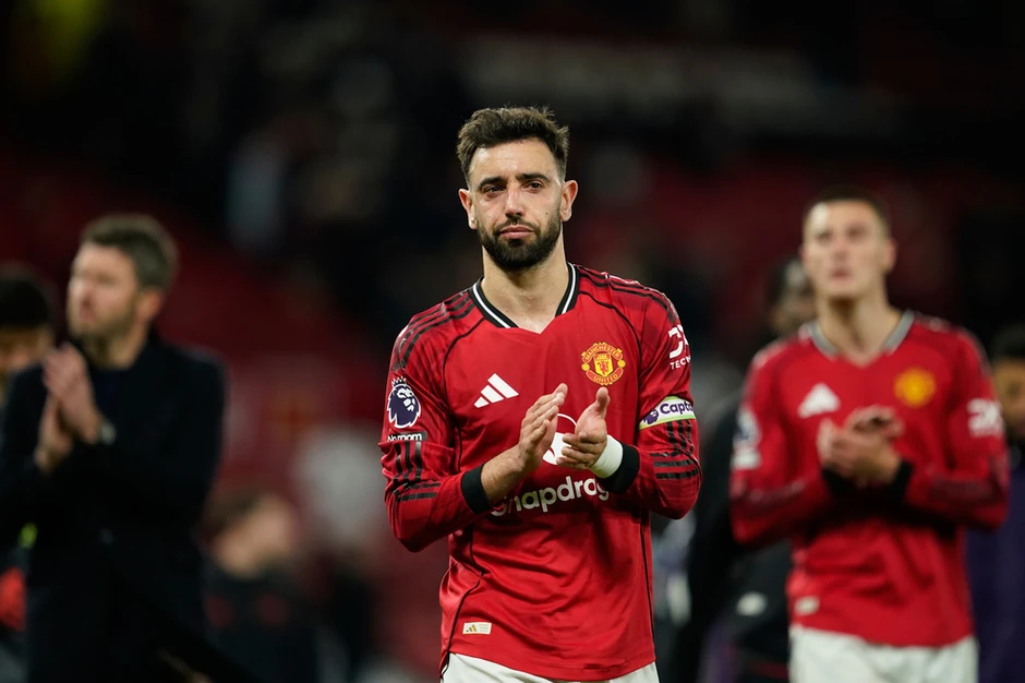 Pogba tin Bruno Fernandes sẽ giành Quả bóng Vàng nếu chơi cho Man City Pogba tin Bruno Fernandes sẽ giành Quả bóng Vàng nếu chơi cho Man City