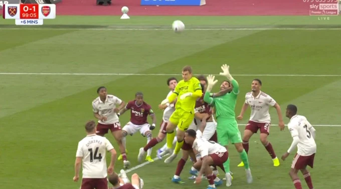Premier League giải thích quyết định VAR cứu Arsenal trước West Ham Premier League giải thích quyết định VAR cứu Arsenal trước West Ham