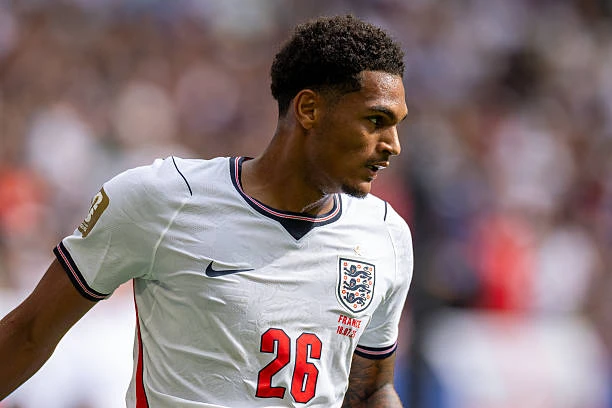 Quansah có phải lời giải cho bài toán Saliba ở Arsenal? Quansah có phải lời giải cho bài toán Saliba ở Arsenal?