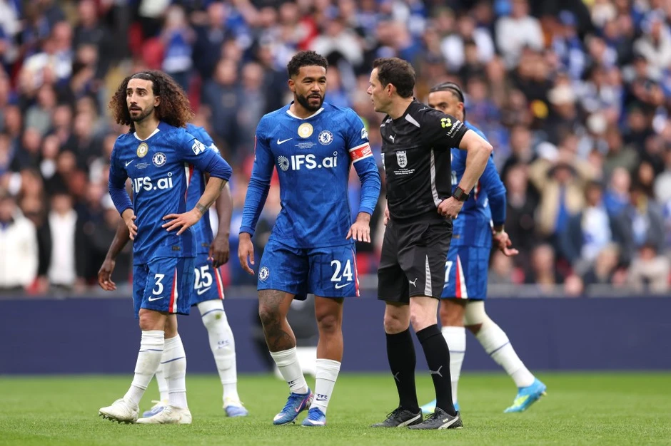 Quyền lực của Xabi Alonso tại Stamford Bridge lớn đến đâu? Quyền lực của Xabi Alonso tại Stamford Bridge lớn đến đâu?