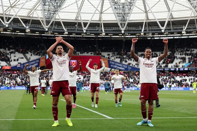 Quyết định quan trọng của Arteta đưa Arsenal đến gần chức vô địch Premier League Quyết định quan trọng của Arteta đưa Arsenal đến gần chức vô địch Premier League