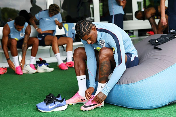 Rashford và bài toán số áo khi trở lại Man Utd Rashford và bài toán số áo khi trở lại Man Utd