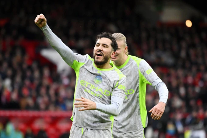 Rayan Cherki: 'Lá bài tẩy' của Man City Rayan Cherki: 'Lá bài tẩy' của Man City