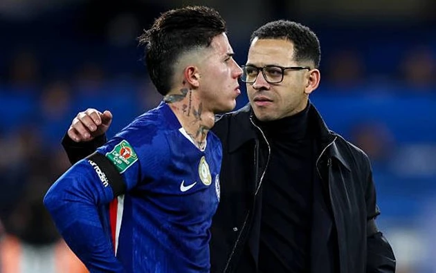 Real Madrid có cần một "kẻ nổi loạn" như Enzo Fernandez? Real Madrid có cần một "kẻ nổi loạn" như Enzo Fernandez?