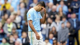Rodri chấn thương ở trận Man City thắng Arsenal