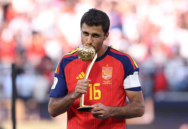 Rodri xứng đáng vị thế số một trong lịch sử Man City Rodri xứng đáng vị thế số một trong lịch sử Man City