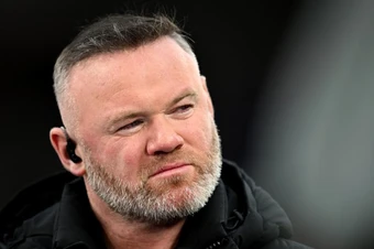 Rooney đi ngược số đông khi dự đoán ngai vàng Ngoại hạng Anh