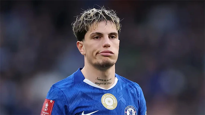 Rosenior ‘nghi ngại', Garnacho đứng trước nguy cơ rời Chelsea chỉ sau một mùa Rosenior ‘nghi ngại', Garnacho đứng trước nguy cơ rời Chelsea chỉ sau một mùa