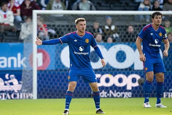 Rũ bỏ chấn thương, Mason Mount tự tin tỏa sáng cùng Man Utd