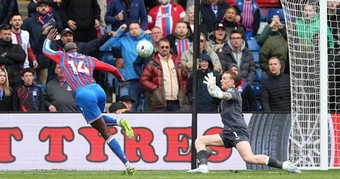 Rượt đuổi 4 bàn, Crystal Palace hòa kịch tính Everton