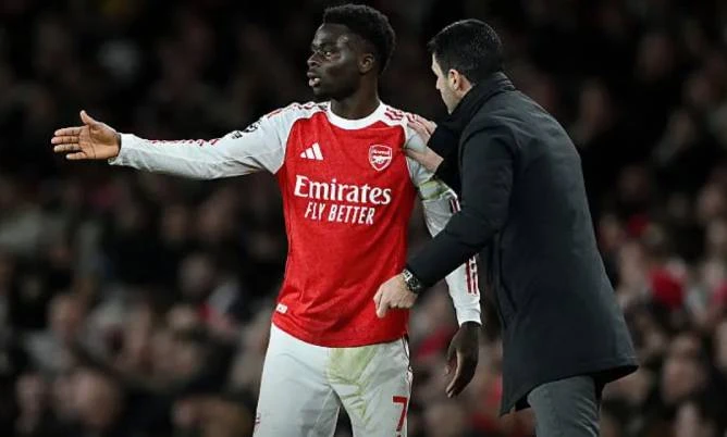 Saka lỡ tứ kết C1, nguy cơ ngồi ngoài đại chiến Man City Saka lỡ tứ kết C1, nguy cơ ngồi ngoài đại chiến Man City